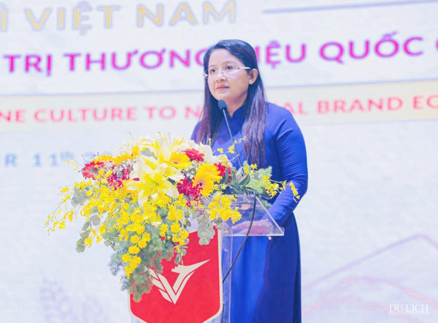Bà Nguyễn Thị Thuý Phượng - Q. Viện trưởng Viện Mekong chia sẻ về sự khởi thủy ổ bánh mì ở Việt Nam